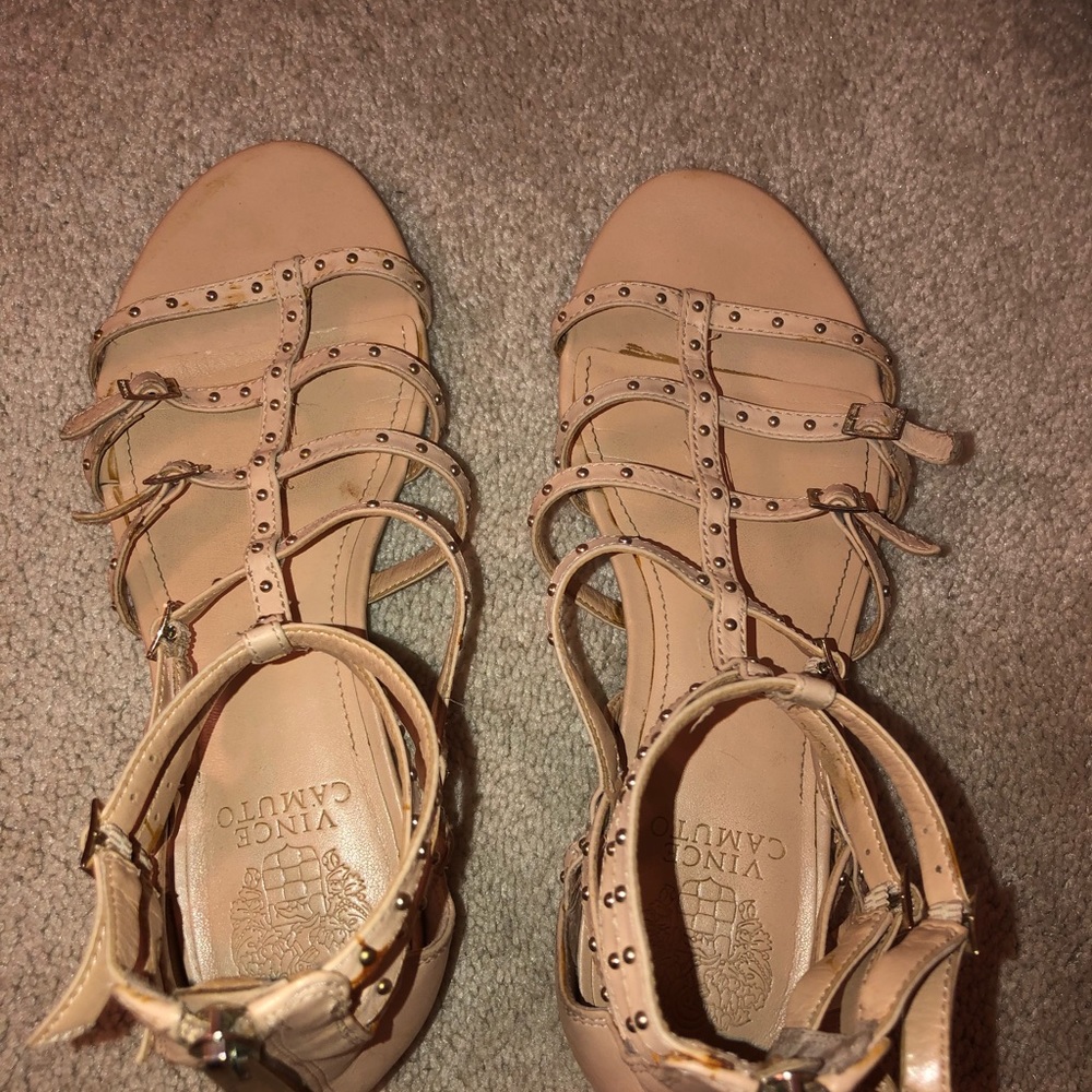 Tan Vince Camuto sandals
